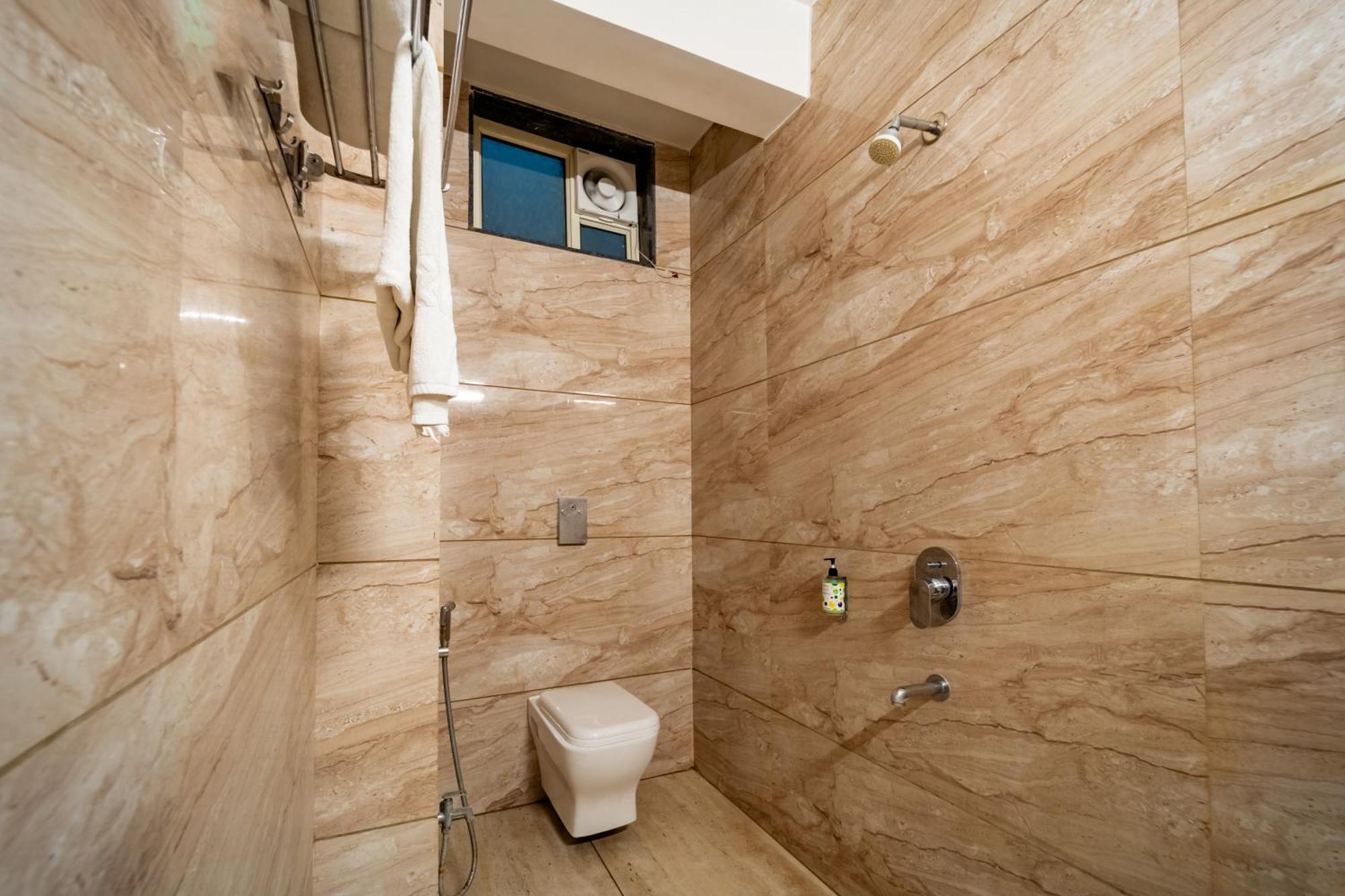 ホテル Treebo Kamal Regency ボーパール エクステリア 写真